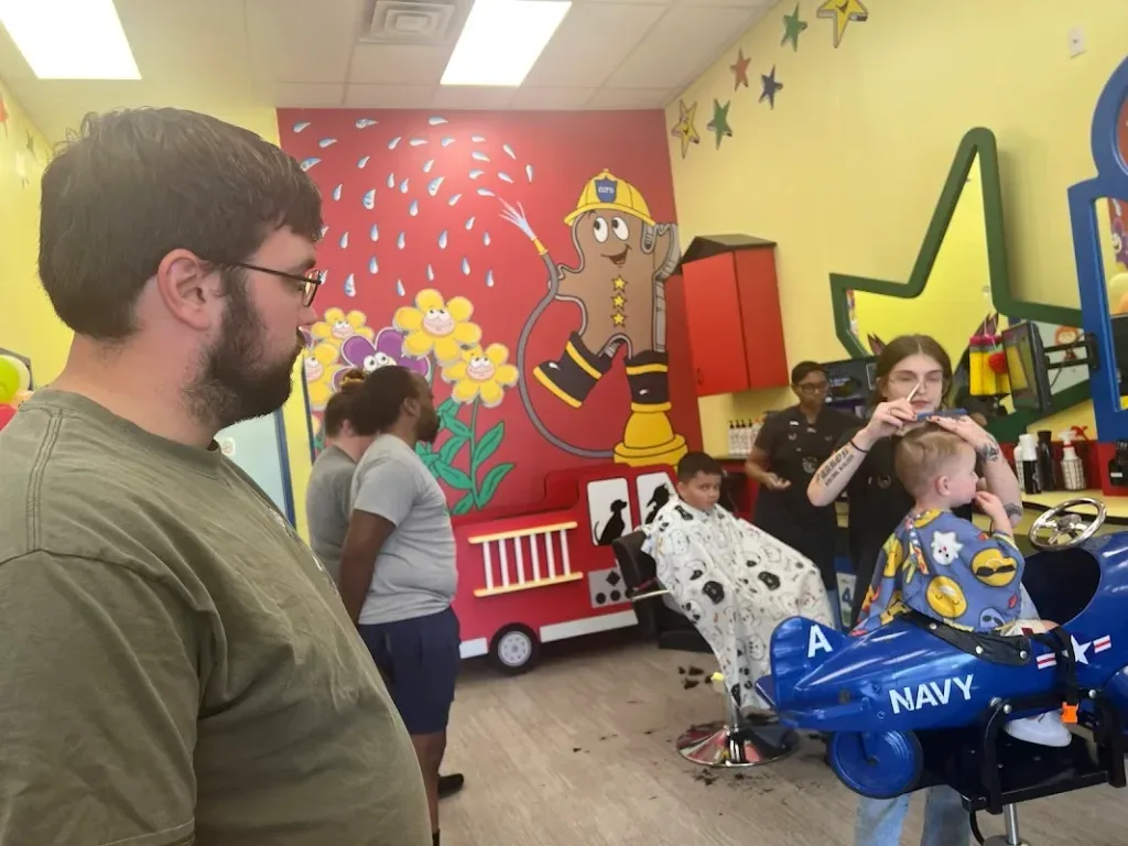 Cookie Cutters Haircuts for Kids - Beavercreek — Hair salon in Dayton